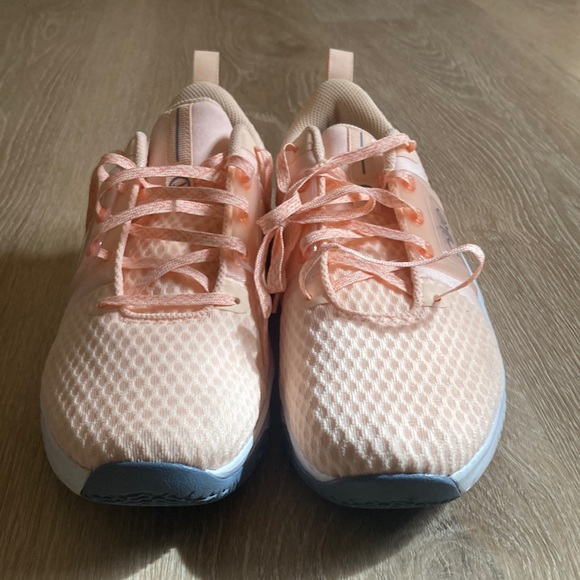 Peach Color Nikes - Picture 1 of 4